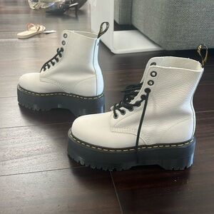 White size 8 platform doc martens